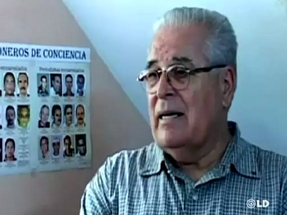 Elizardo Sánchez, disidente cubano, lamenta el destierro de sus compatriotas