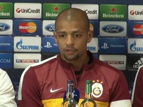 Felipe Melo punge Mano Menezes