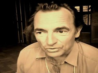 The Hyènes vs Albert Dupontel (officiel)