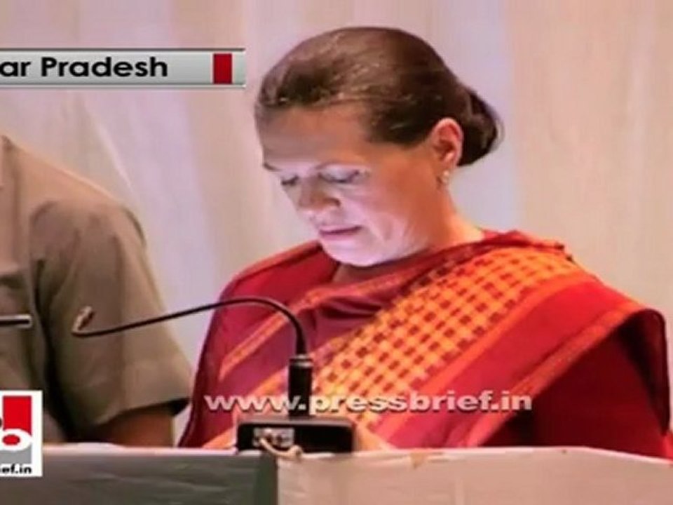 Sonia Gandhi in Manakpur talks about development projects