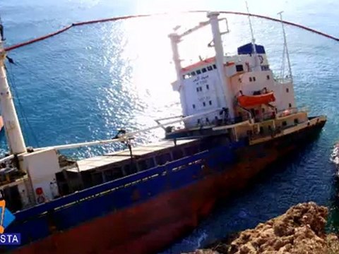 Vardakosta Denizcilik - Turkey - Gemi Kesimi - Salvage, Ship cutting on site