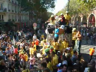 Download Video: Teo Moss @ Technoparade 2012 (Paris) - Jeremy De Koste & Friends