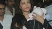 Aishwarya Rai Bachchan And Baby Aaradhya Fly To Chicago - Bollywood Gossip