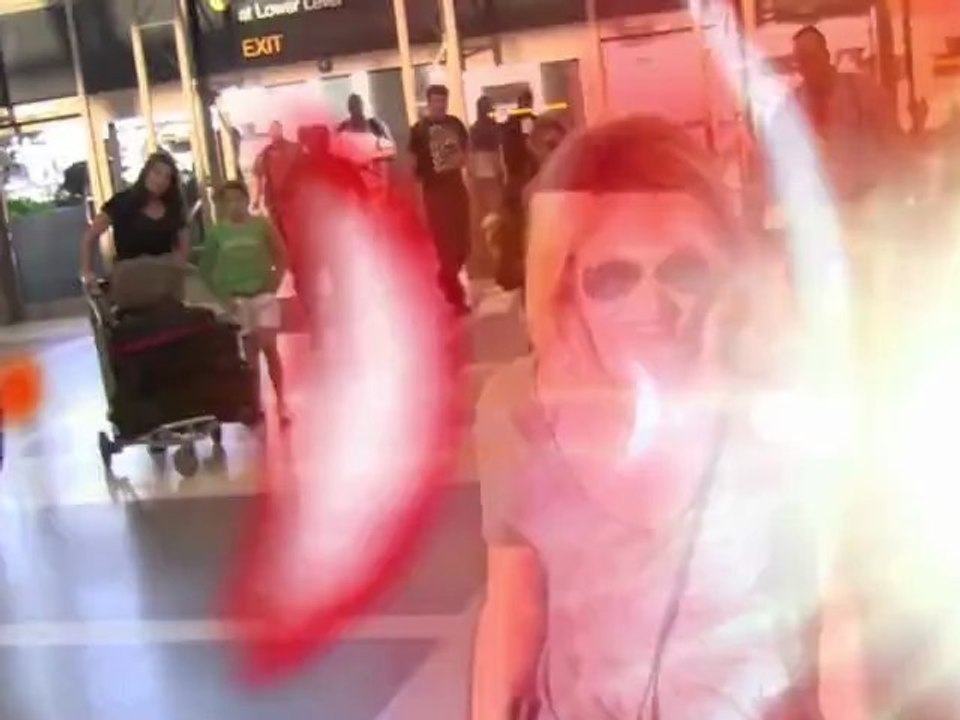 Shakira Confirms She's Expecting Her First Child With Gerard Pique