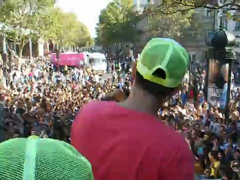 Clem B @ Technoparade 2012 (Paris) - Jeremy De Koste & Friends