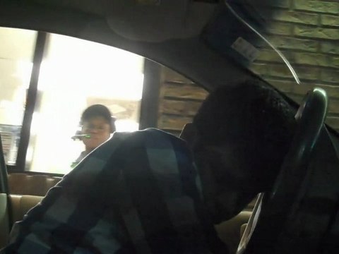 Il s'évanouit au Drive de Macdo