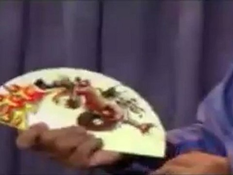 Color Changing Dragon Fan 5 Inch - Magic Trick
