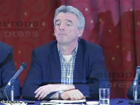Ryanair ataca a los medios españoles