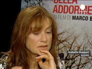 Ölüm ile yaşam arasında uyuyan bir güzel