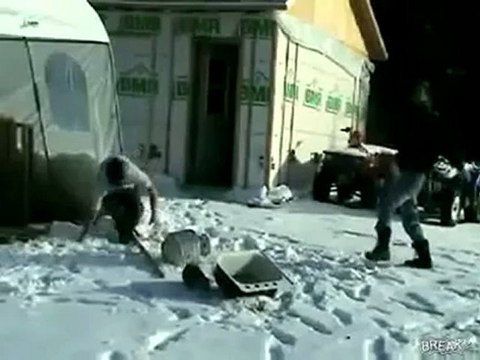 Arkadaşa Yapılan Eşşek Şakası