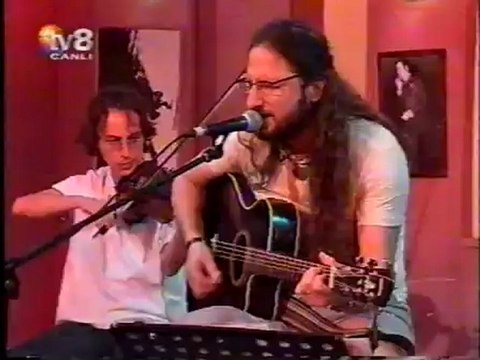 Düş Sokağı Sakinleri - Kanrevan İçindeyim (Yorumsuz, 2002)