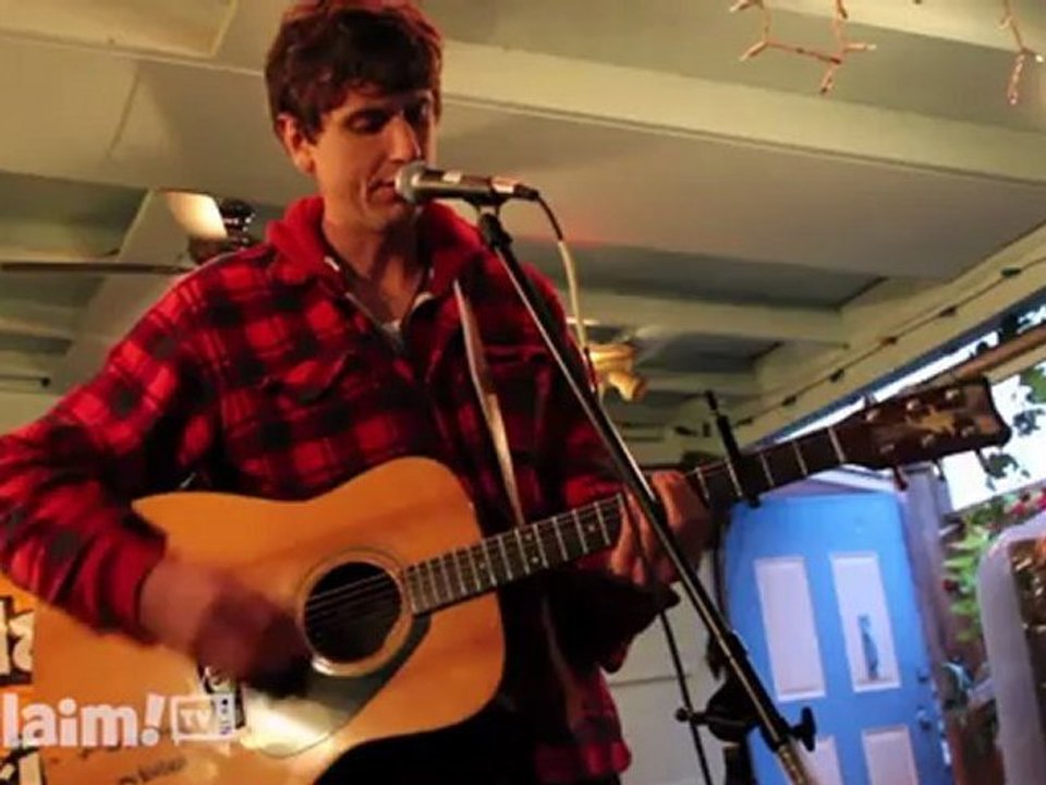 Woolly Leaves Performs "Never Ending Song About Nothing" on Exclaim! TV