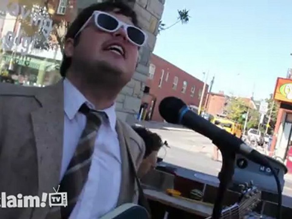 Run With The Kittens perform "Sun Don't Ever Shine" live at Saving Gigi