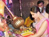 Salman Khan, Kareena Kapoor Seek Lord Ganesha's Blessings - Bollywood Gossip