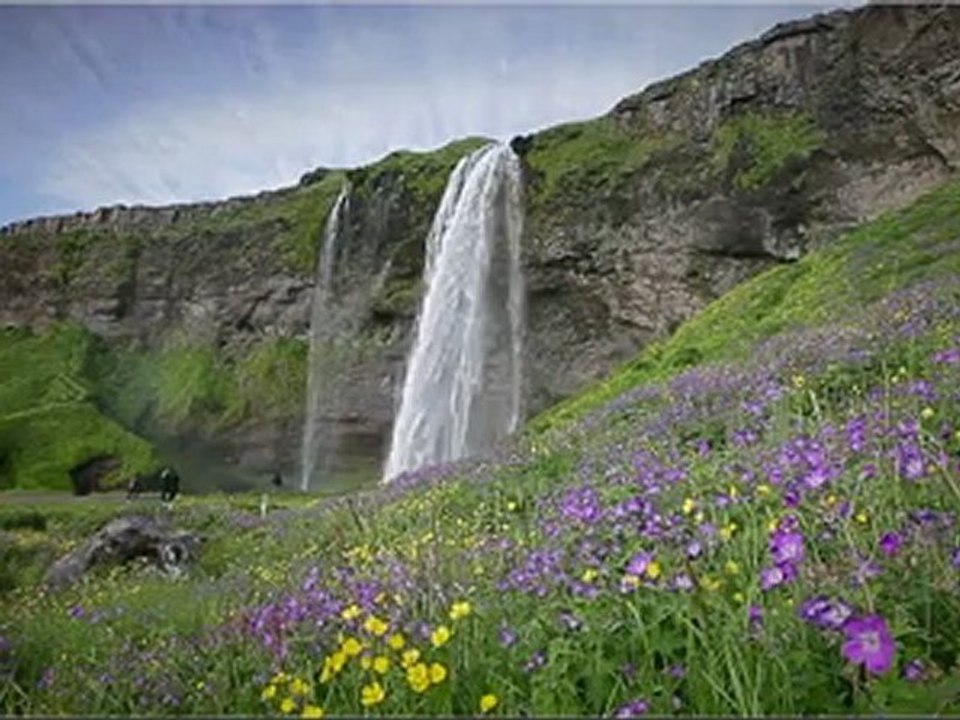 ICELAND - 65° NORTH