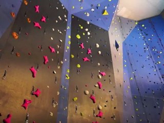 Ouverture sur le nouveau mur d'escalade