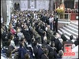 Napoli - Sepe e il miracolo di San Gennaro (19.09.12)