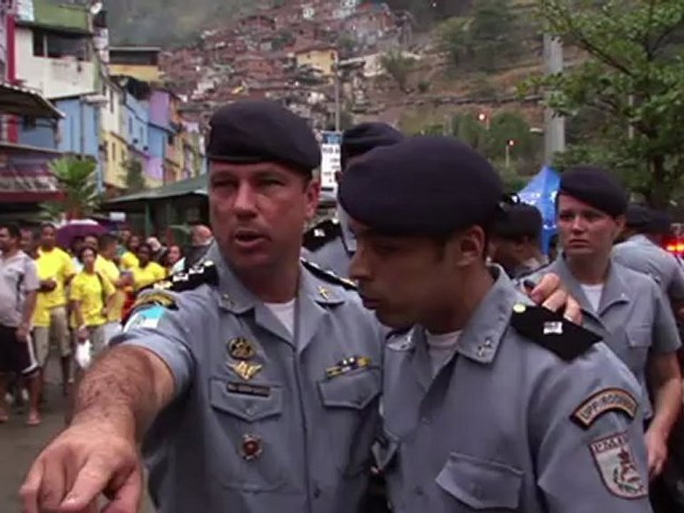 Police move into Rio's biggest favela
