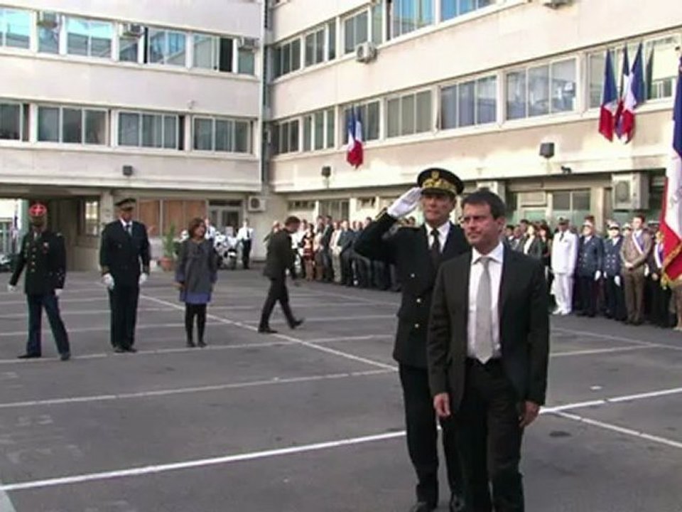 Manuel Valls installe le nouveau préfet de police à Marseille