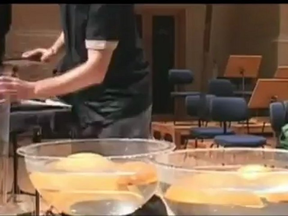 Tan Dun - Water Cadenza 1 namp- 2 [www.videograbber.net]