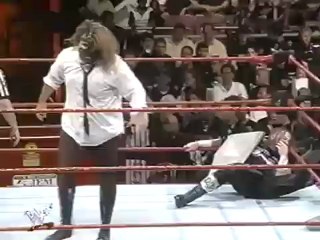 Mankind vs The New Age Outlaws - Falls count anywhere - Summerslam 1998