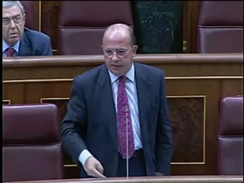 Gil Lázaro insta a Rubalcaba a investigar el Faisán y JAG