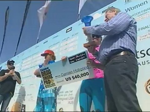 2011 Telstra Drug Aware Pro Men's Finals Action