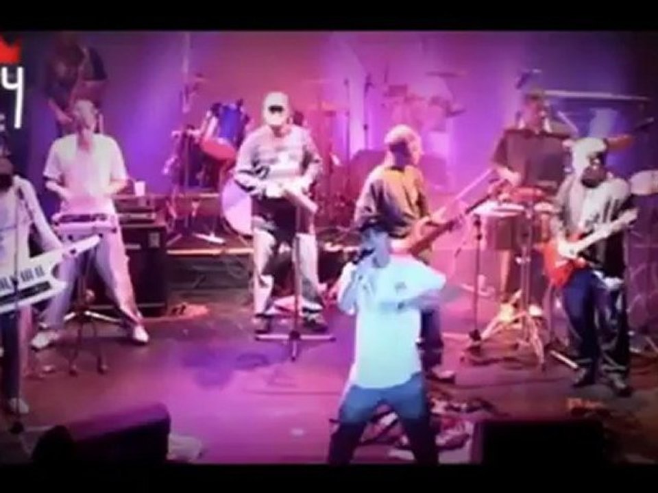 NESTOR EN BLOQUE - EN VIVO EN EL COLONIAL