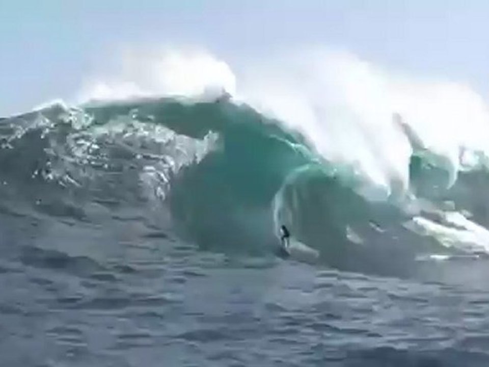 BIG WAVE AWARDS 2010/11 BIGGEST WAVE NOMINEE Chris Ross