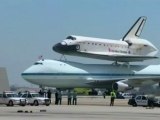US space shuttle lands after final flight over California