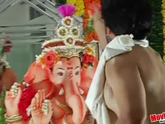 Tusshar Kapoor's Ganapati 2012 !