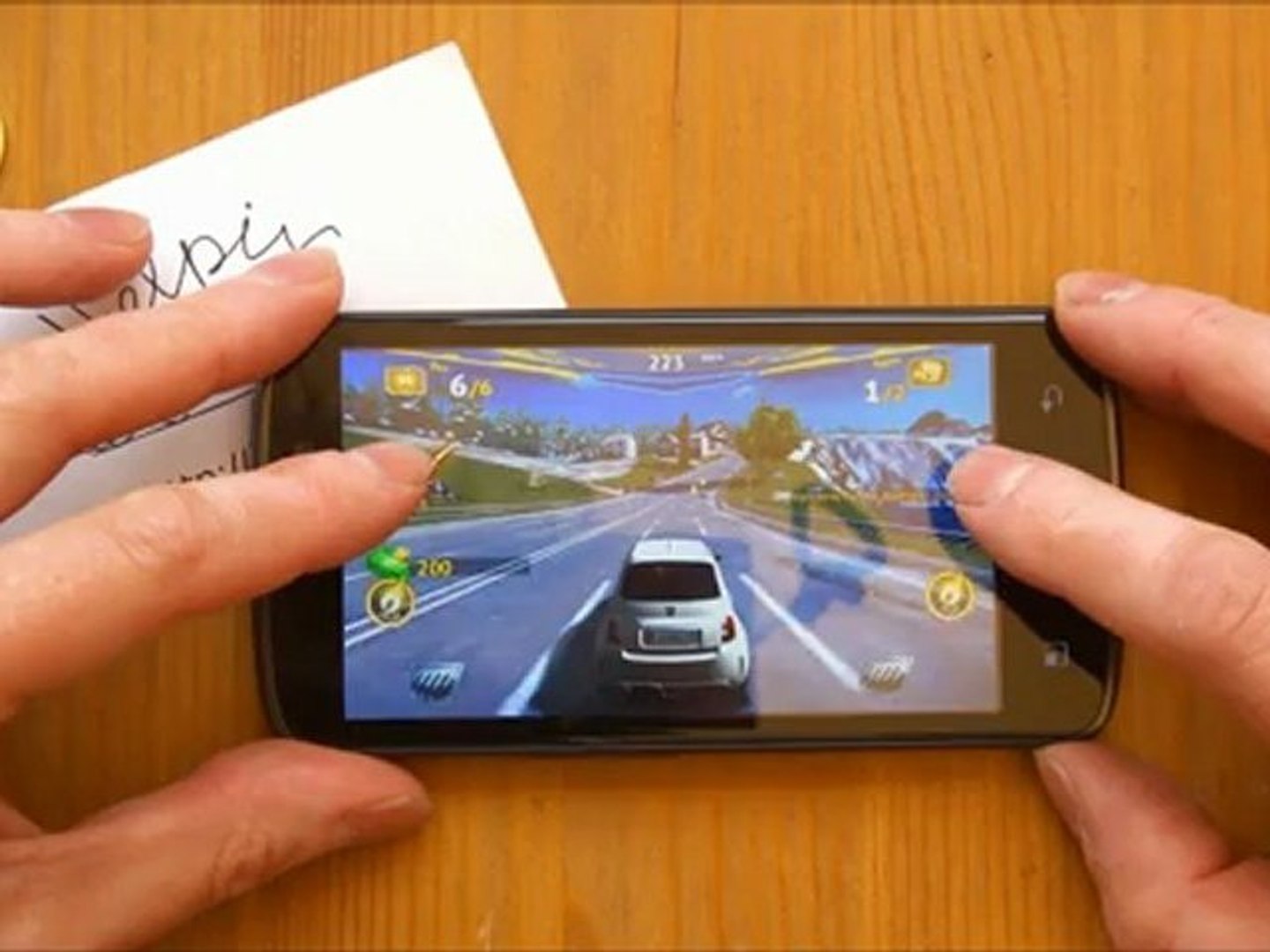 ⁣LG Optimus TRUE HD LTE - Демонстрация работы