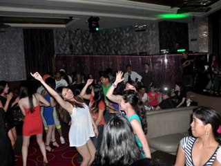 DJ JASON DEWEY at MGM MACAU