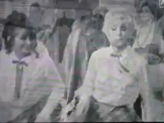 -- les Parisiennes (67- screener ) reprise ::" A Banda ""