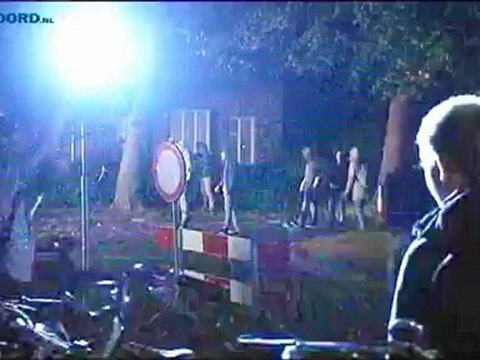 Beelden van de rellen in #Haren tijdens #projectx - RTV Noord