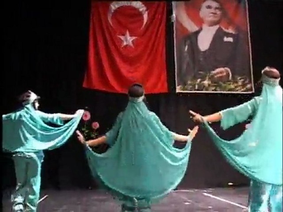 Bölüm 14 - Yılsonu Gecesi - Nuri Erbak İlköğretim Okulu