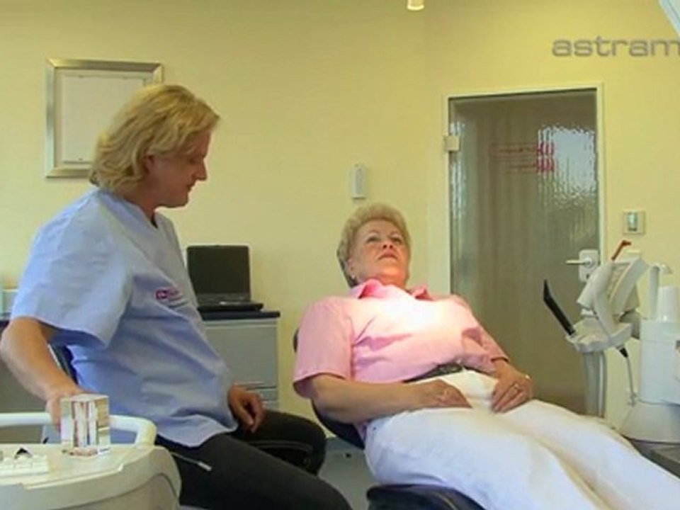 Zahnarztpraxis aus Berlin Dr. Seidel für Implantate Praxisvideo stellt sich vor