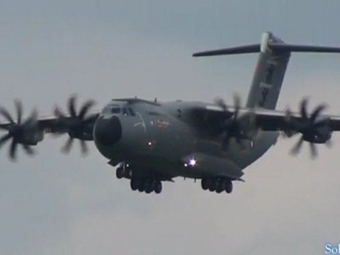 Airbus A400M Landing at Antaturk Air Show from Toulouse (full HD)