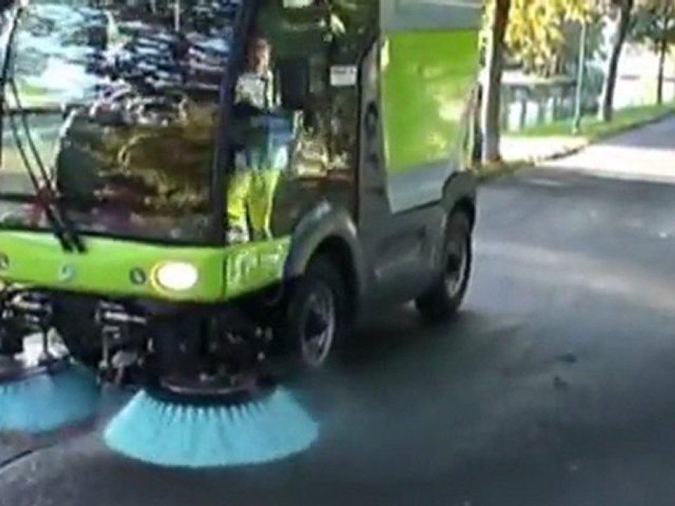 MATHIEU - AZURA sweeper