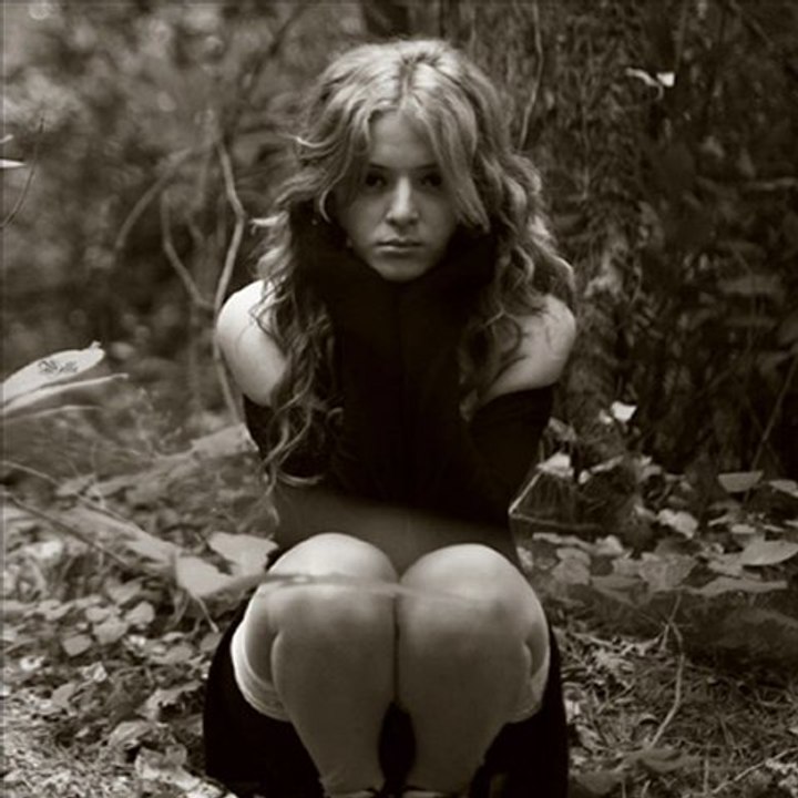 KAHROLAN BİR KENTİN BAĞRINDA AŞK ( şiir & yorum çimlerin melodisi)