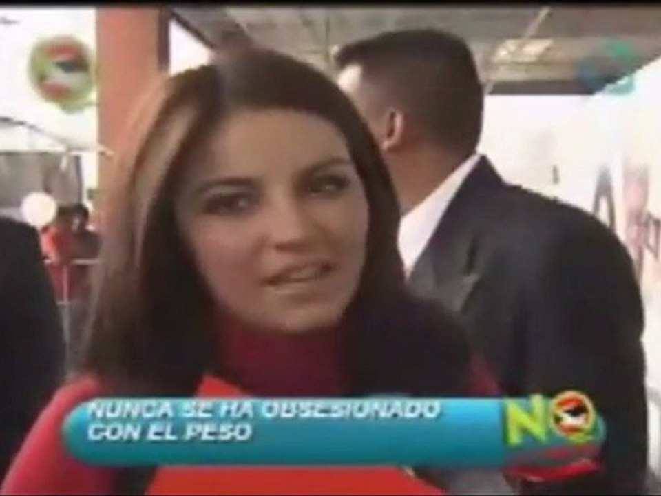 Maite Perroni firmó autografos y desmiente rumores (NLC)