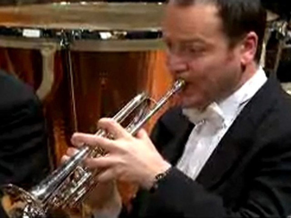 Sir Simon RATTLE – TCHAÏKOVSKI:  Casse-noisette