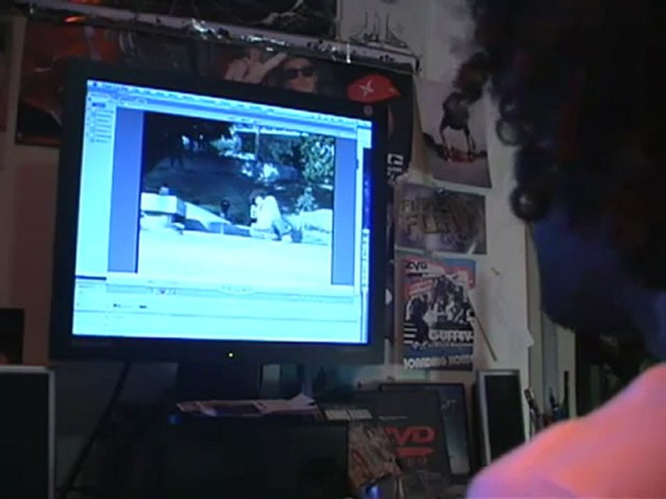 écran lcd brisé par un skateboard