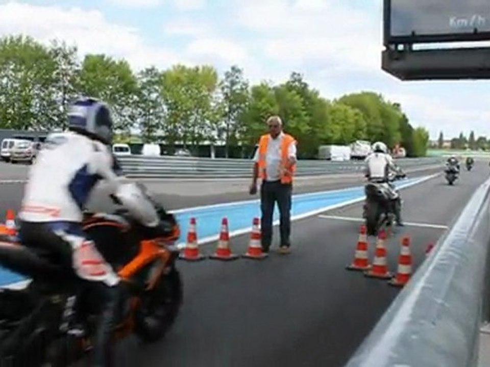 Horneteam SO - Journée piste à Magny-cours (14/07/2011) : L'ambiance !