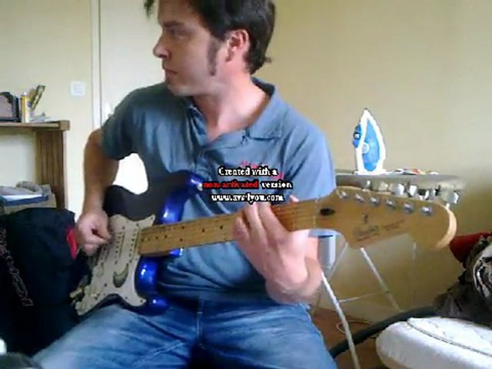 Laurent à la gratte ;D