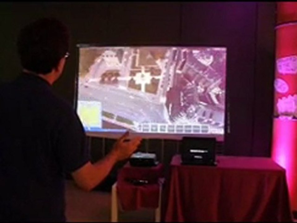 Forward to the past, voyager dans le temps et l'espace par de simples gestes