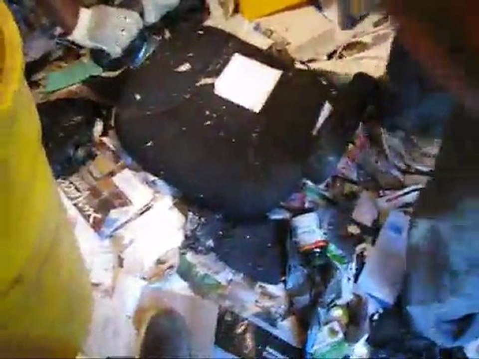 Buried in Garbage - A Hoarders House Cleanout Brooklyn. 718-326-6969