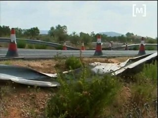 Camió surt de l'autopista
