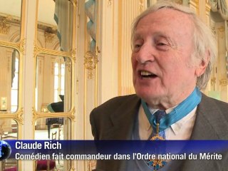 Mitterrand décore Claude Rich, Michel Duchaussoy et José Artur