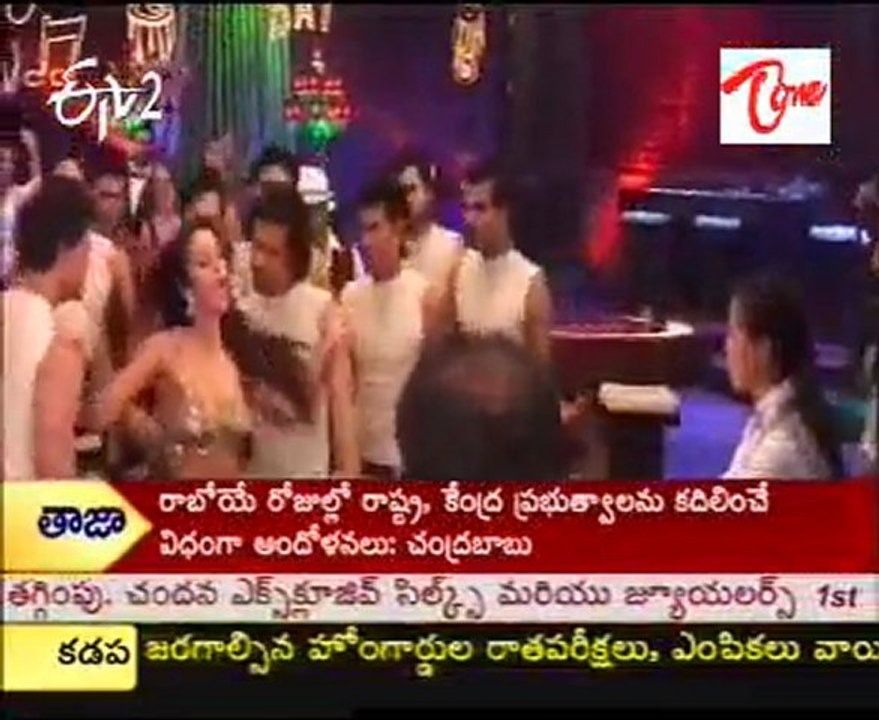 Sizzling Mallika Sherawat in Making Of Jalebi Bai